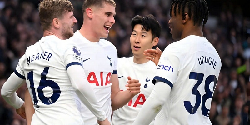 Tottenham là một trong những CLB nổi tiếng nhất xứ sở sương mù